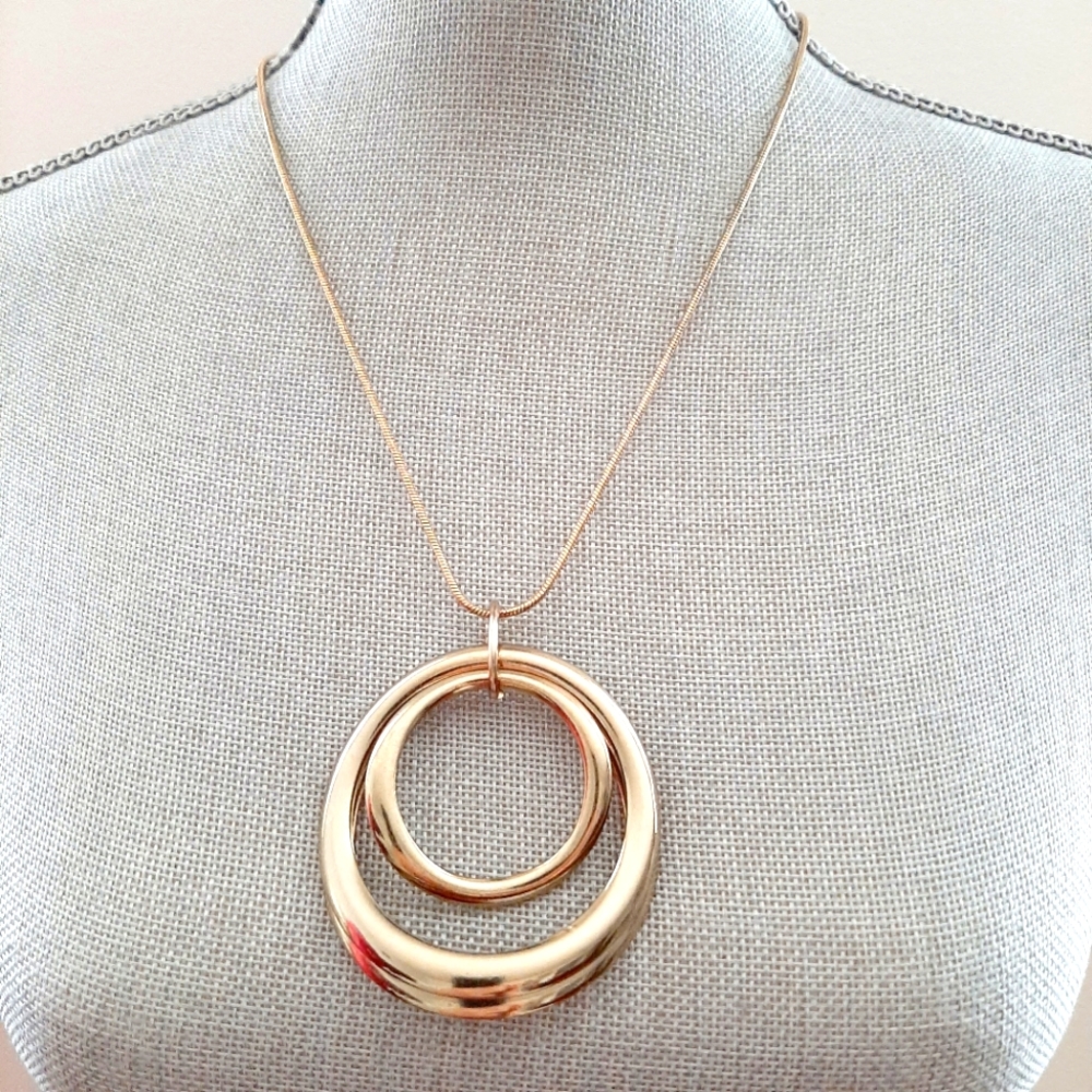 Vintage Gold Tone Necklace